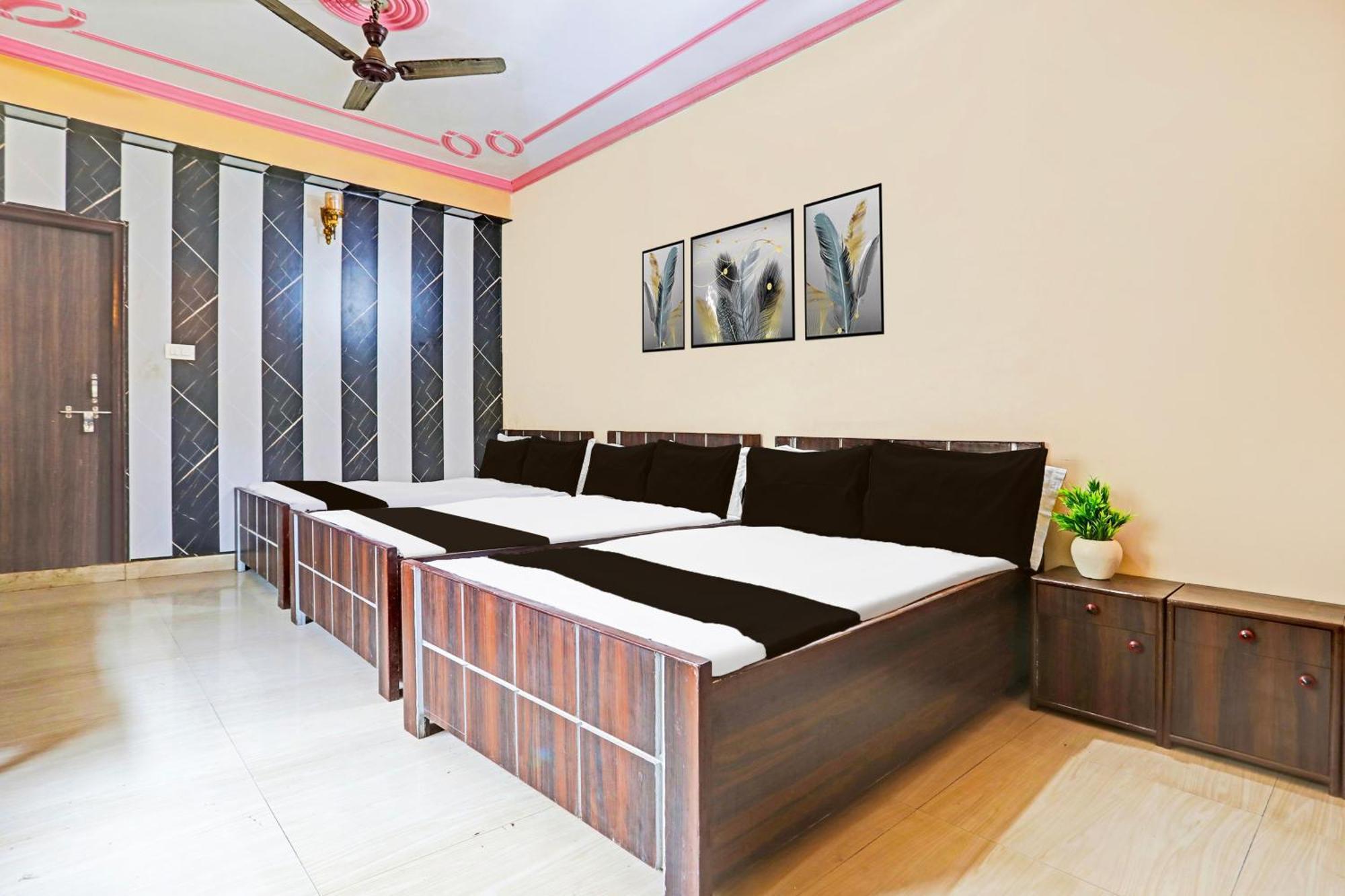 Hotel O Arvi Guest House Váránaszi Kültér fotó