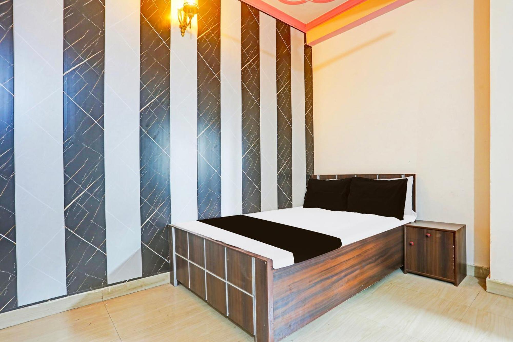 Hotel O Arvi Guest House Váránaszi Kültér fotó
