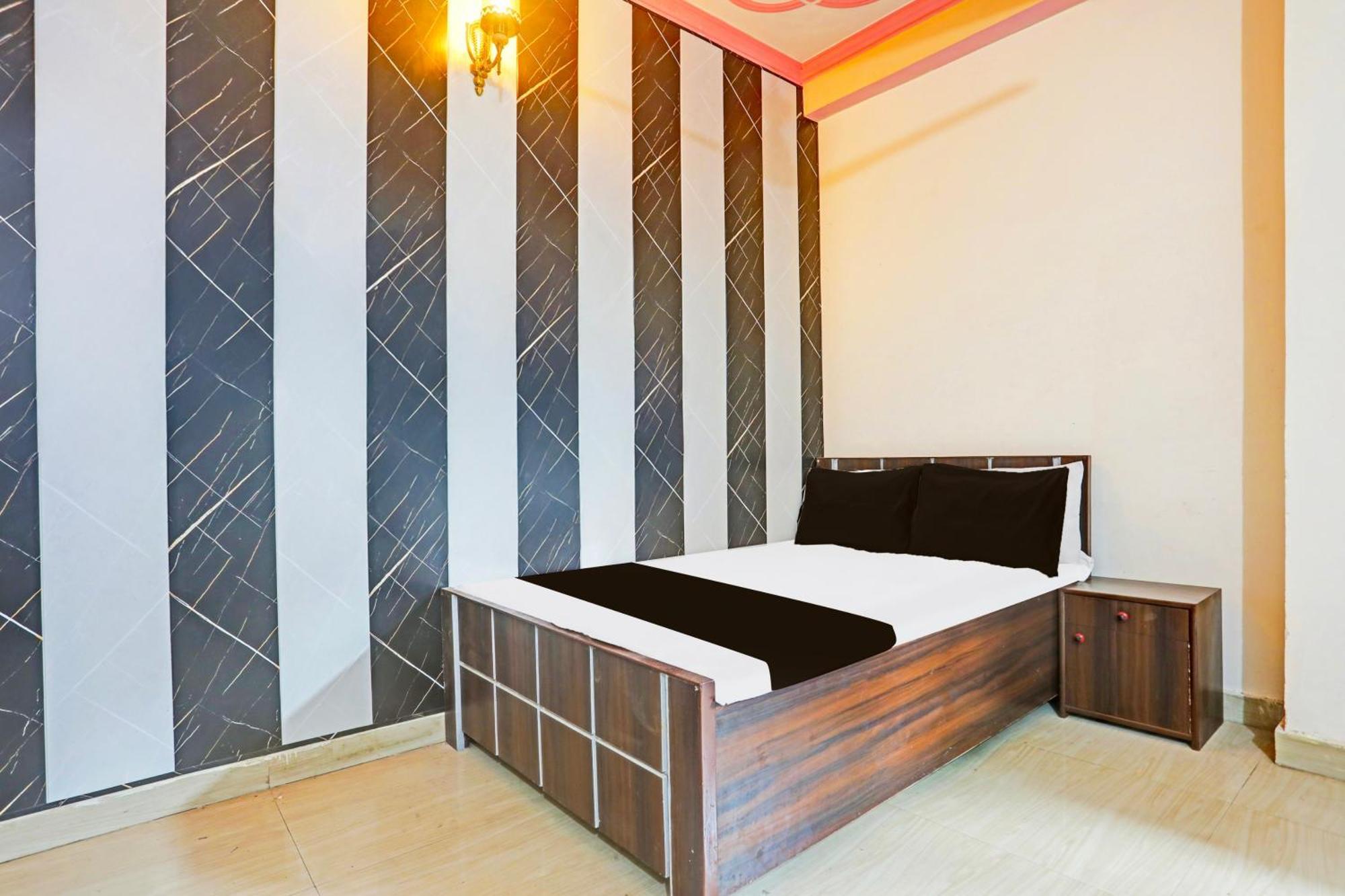 Hotel O Arvi Guest House Váránaszi Kültér fotó