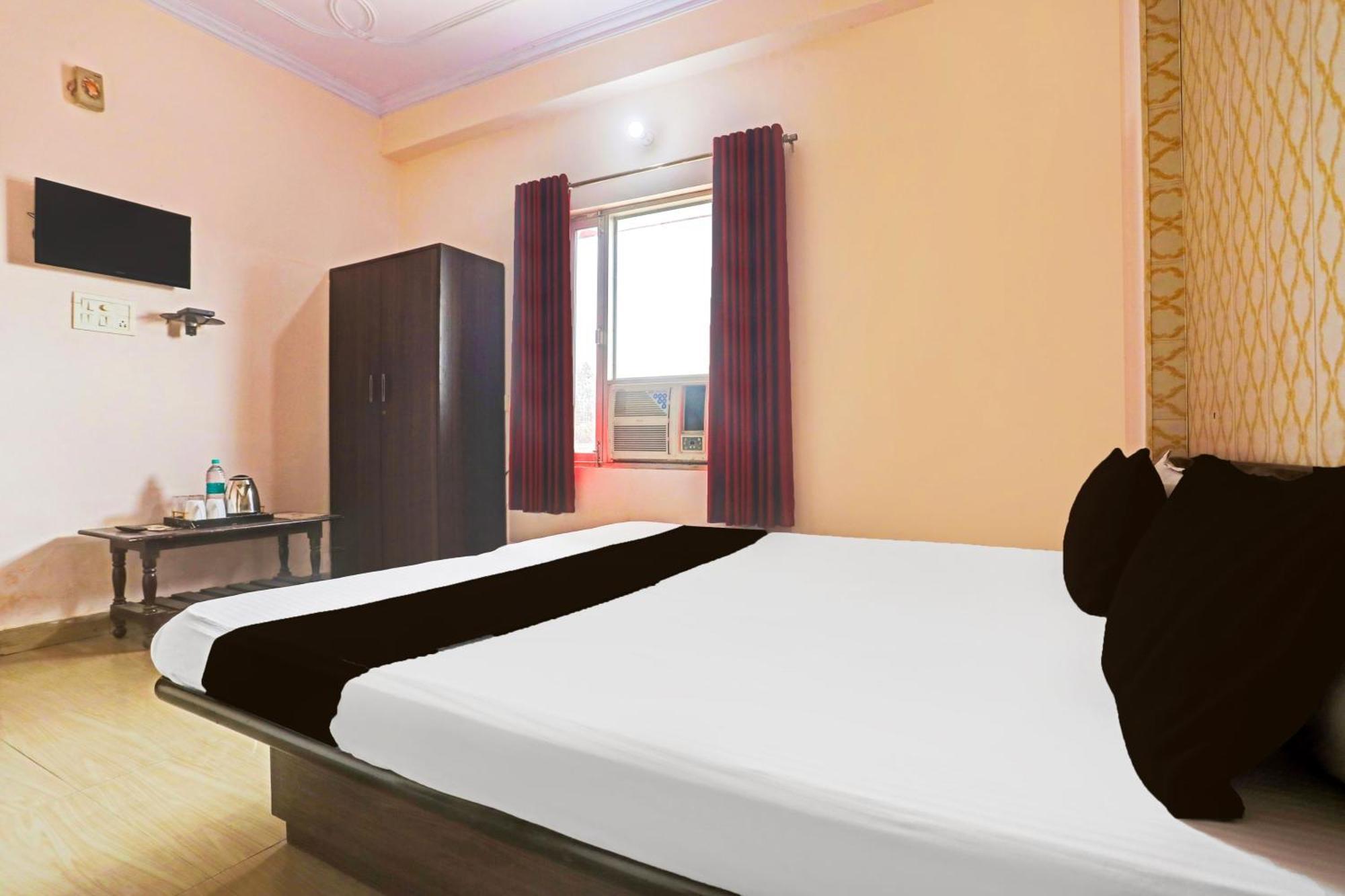 Hotel O Arvi Guest House Váránaszi Kültér fotó