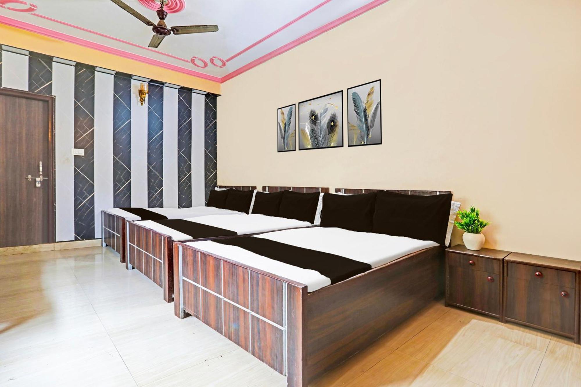 Hotel O Arvi Guest House Váránaszi Kültér fotó